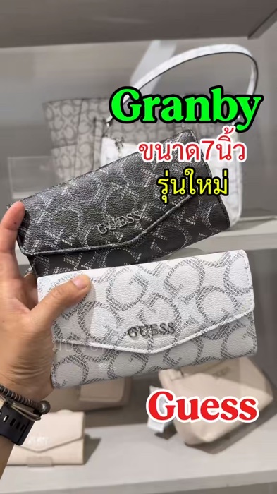 ใบกลาง รุ่นใหม่ #กระเป๋า #guess